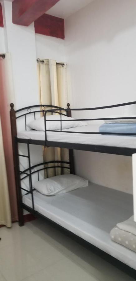 Innsite Room Rentals Pasay Exterior photo