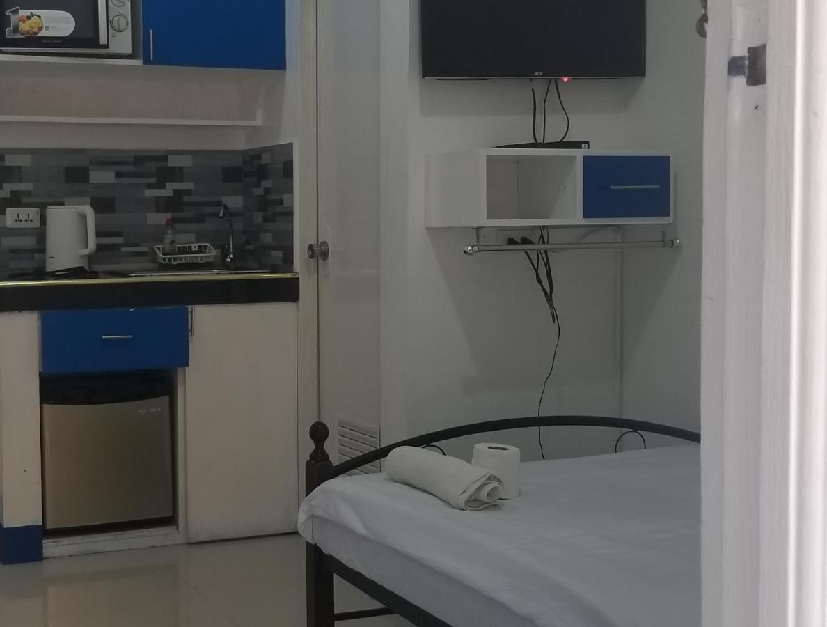 Innsite Room Rentals Pasay Exterior photo